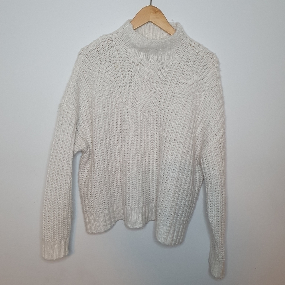 Aerie off White Mock Neck Sweater Size M